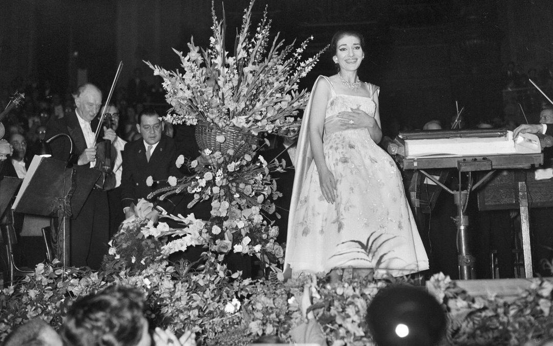 Maria Callas perdió una cuarta parte de su peso en un año: la voz cambió, el hundimiento llegó después