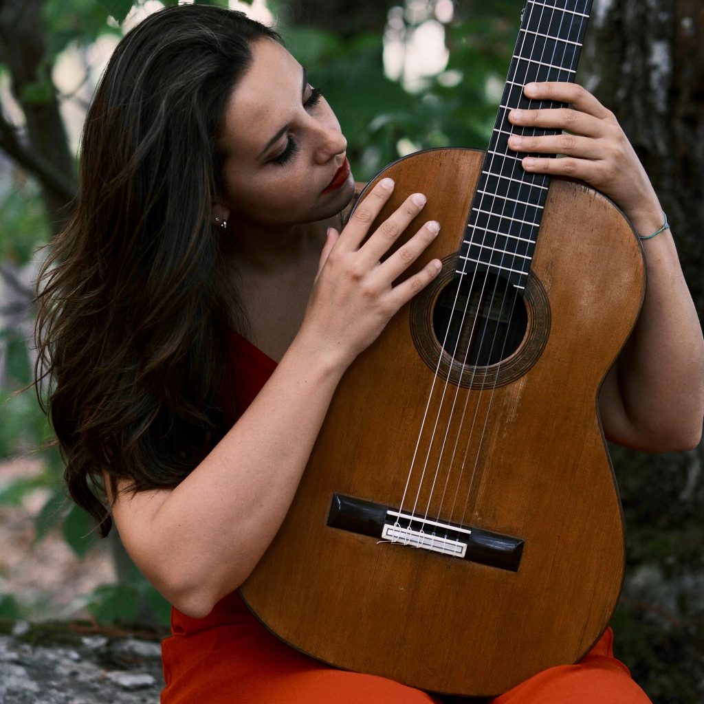 La chitarrista Carlotta Dalia