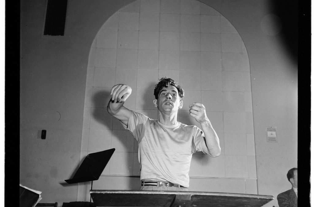 Bernstein sostituì Walter senza una prova, e la radio lo fece sentire all’America