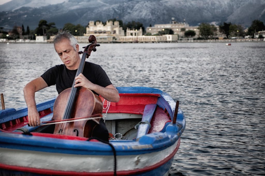 Giovanni Sollima with his cello